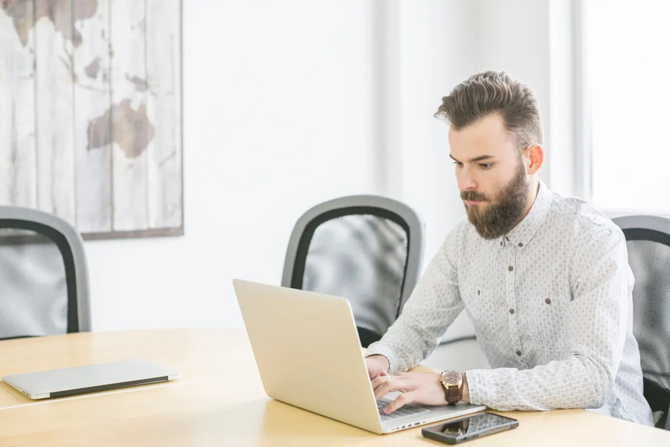 man working on insperity to AD